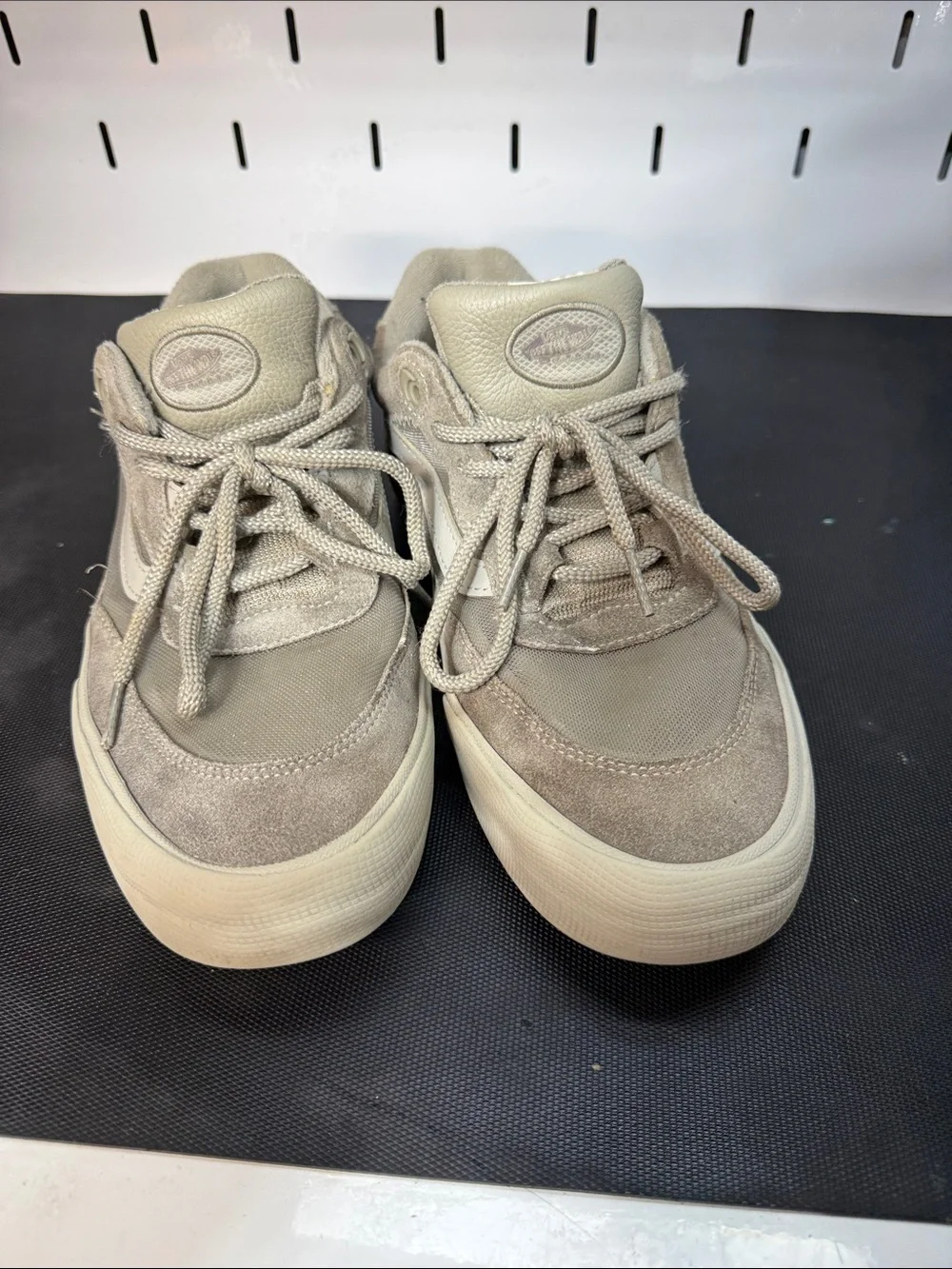 Vans size 10